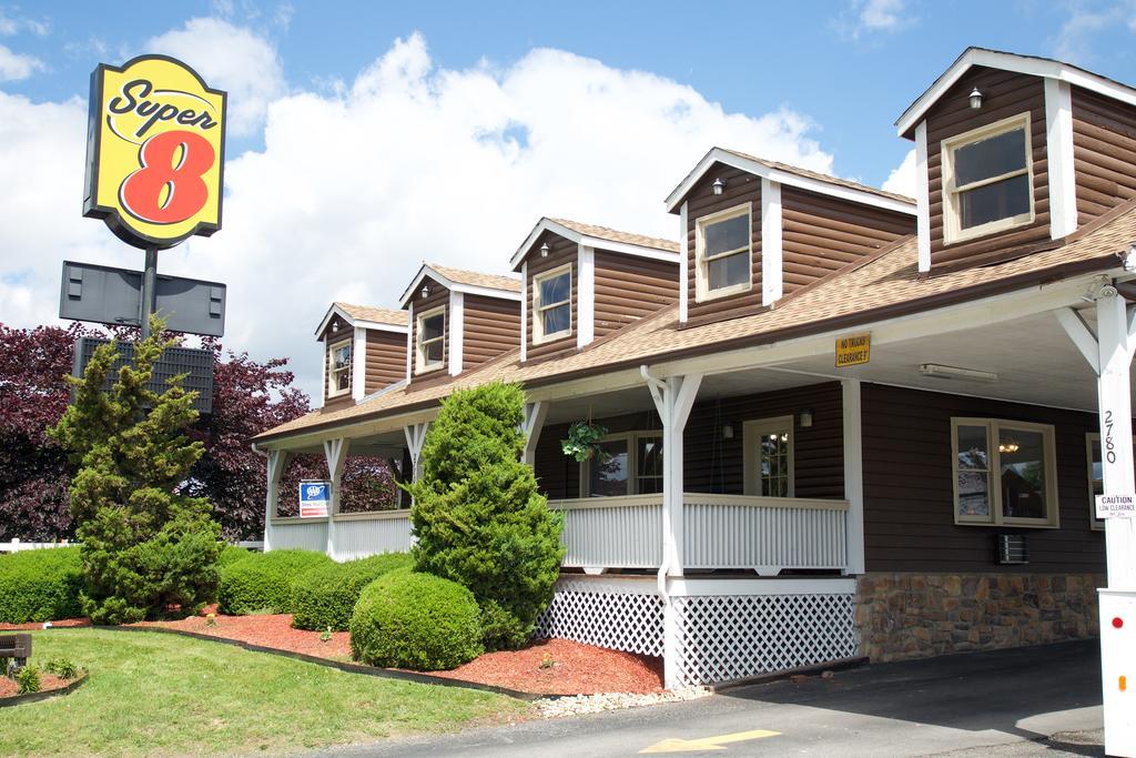 Super 8 By Wyndham Christiansburg Motel Buitenkant foto